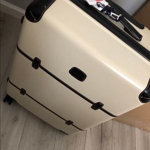 Bric’s Bellagio 27” Spinner